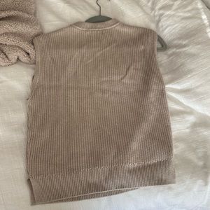 Abercrombie sweater vest